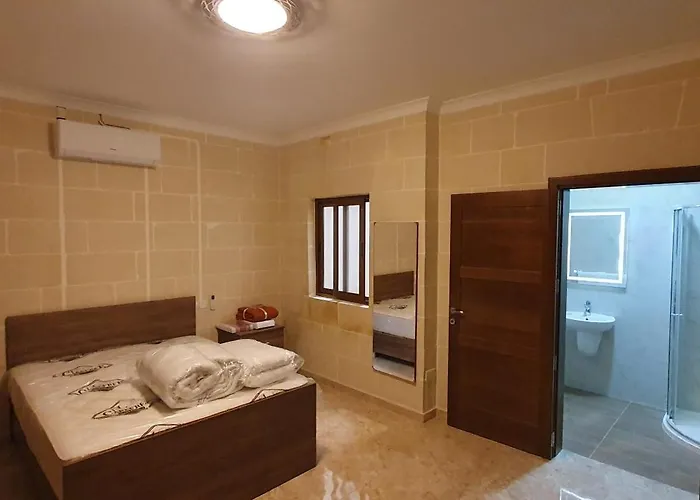 Traditional 3-bed With Gozo Views In Apartment *